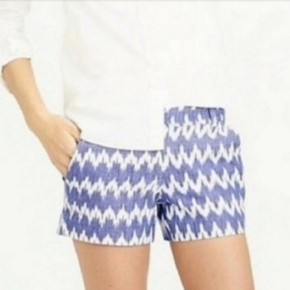 J. Crew Pants - J.Crew Stretch Blue & White Chevron Shorts Size 2